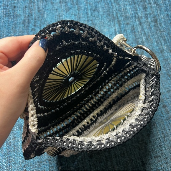 UpCycled Y2K Soda Can Pop Top Tab CD Crocheted Circular Round Bag Purse - Picture 6 of 12